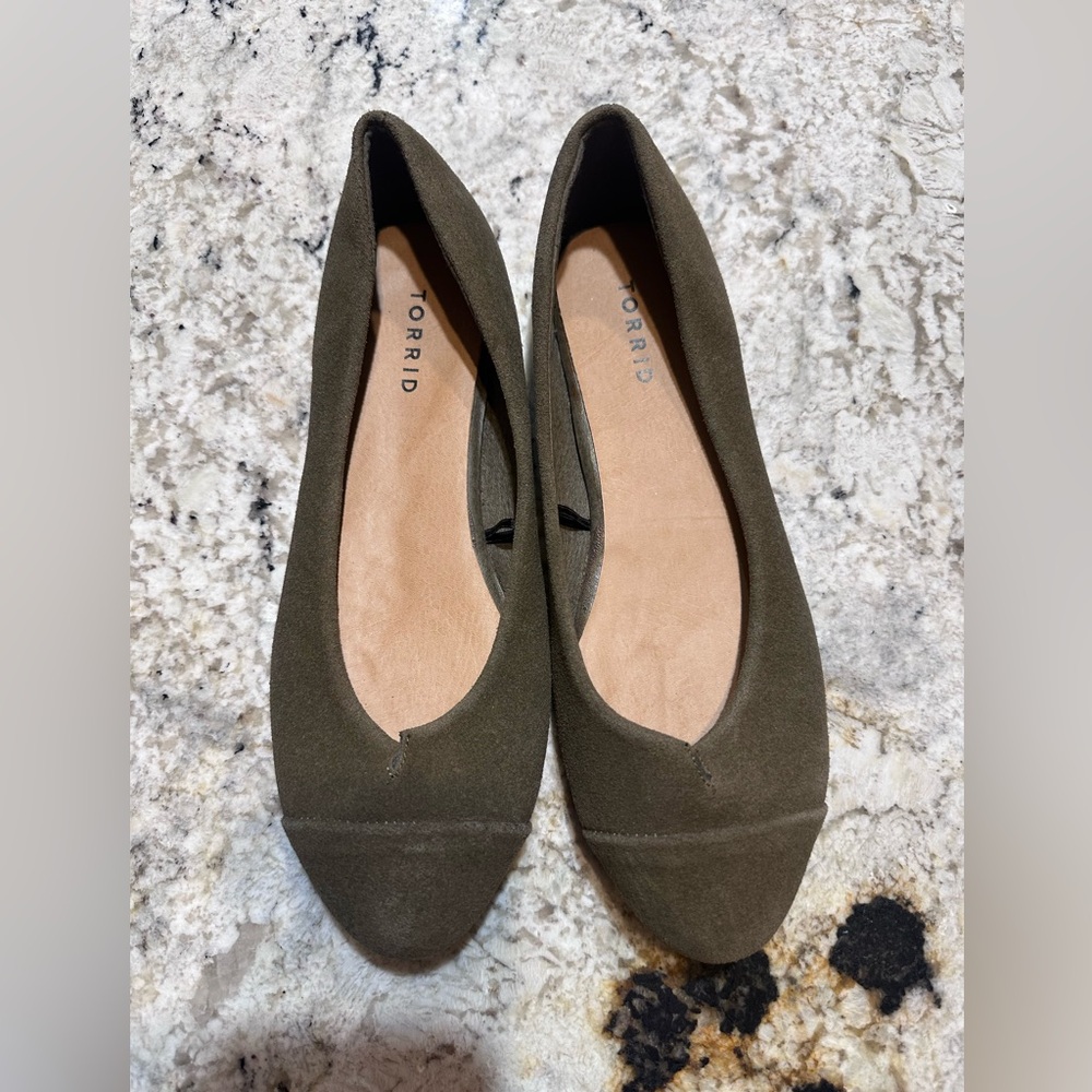 Torrid Green Ballet Flats Minimalist Design